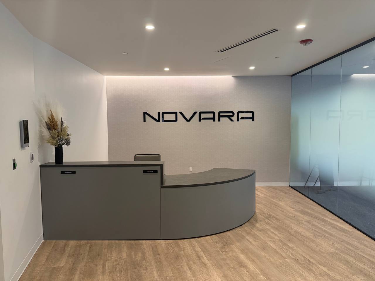 Frosted glass partition - Novara